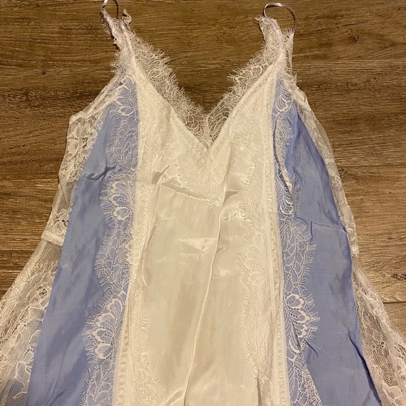 Lace sleepwear/ dress - Picture 4 of 4